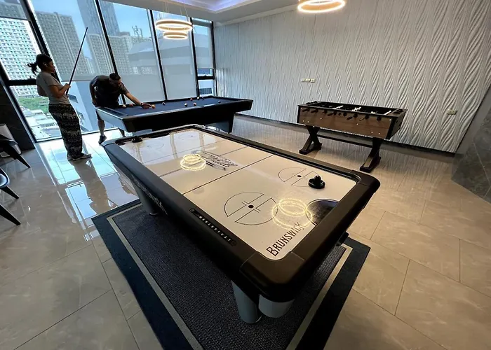 아파트 52nd Fl With Desk Pool And Gym Mrt 200m Away *