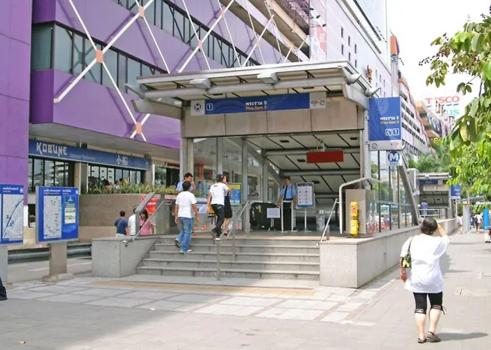 아파트 52nd Fl With Desk Pool And Gym Mrt 200m Away *