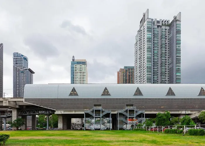 52nd Fl With Desk Pool And Gym Mrt 200m Away 아파트 *